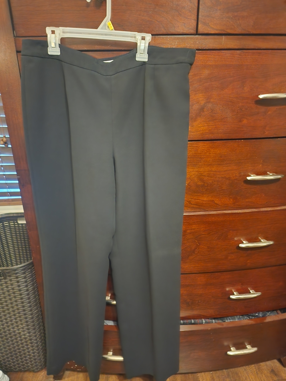 Jones Studio Black Straight-Leg Lined Trousers